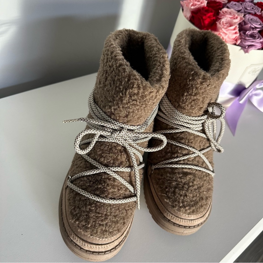 Fall winter snow boots Size 8 - Picture 9 of 9